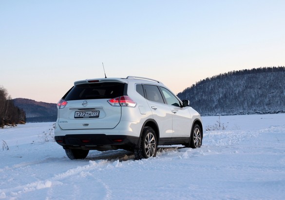 Тест-драйв Nissan Terrano, Qashqai и X-Trail на Байкале: «горожане» на льду и на проселке