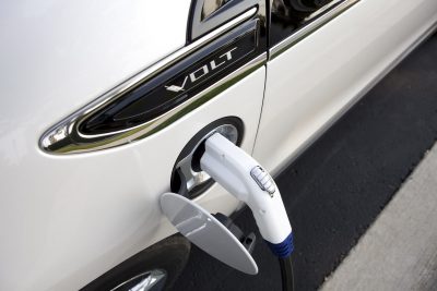 Зарядка плагин-гибрида Chevrolet Volt