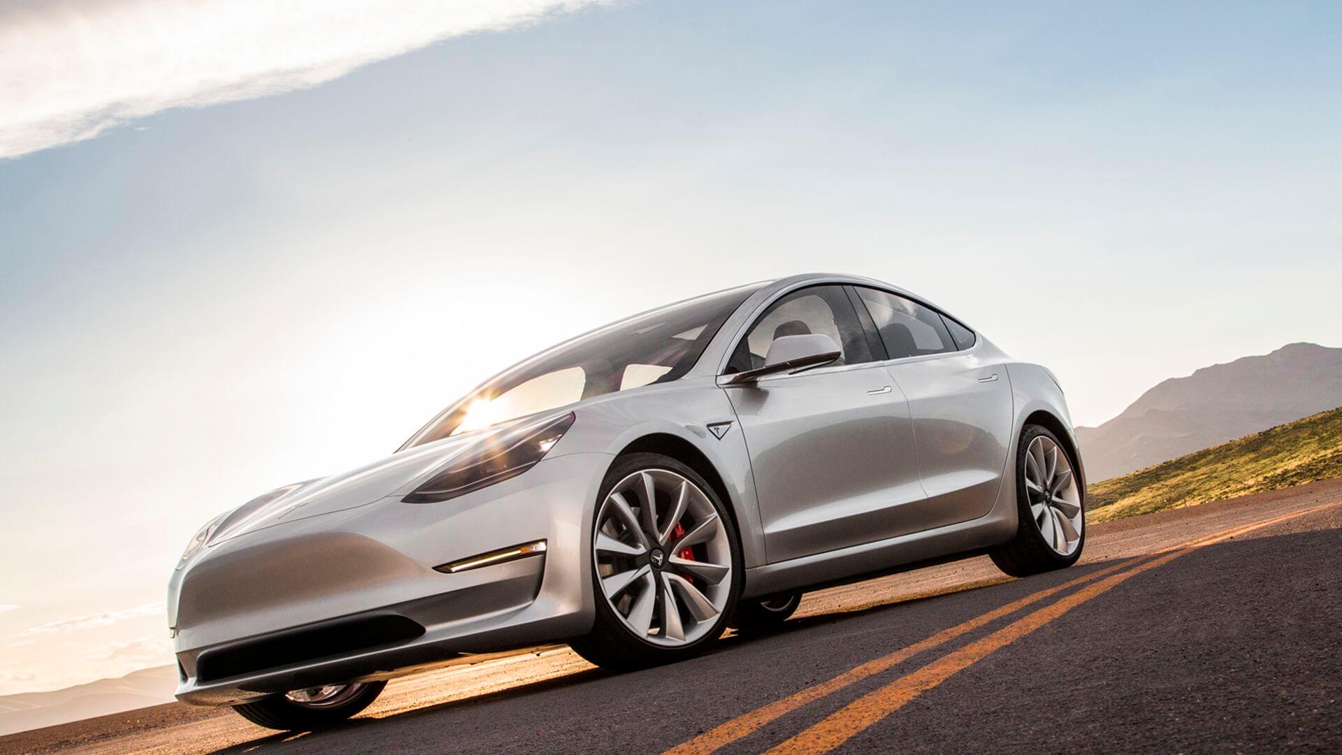 Экстерьер Tesla Model 3 «Long Range»
