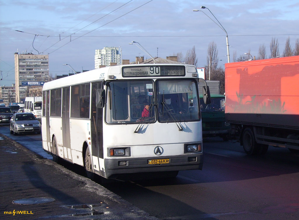 ЛАЗ-525270
