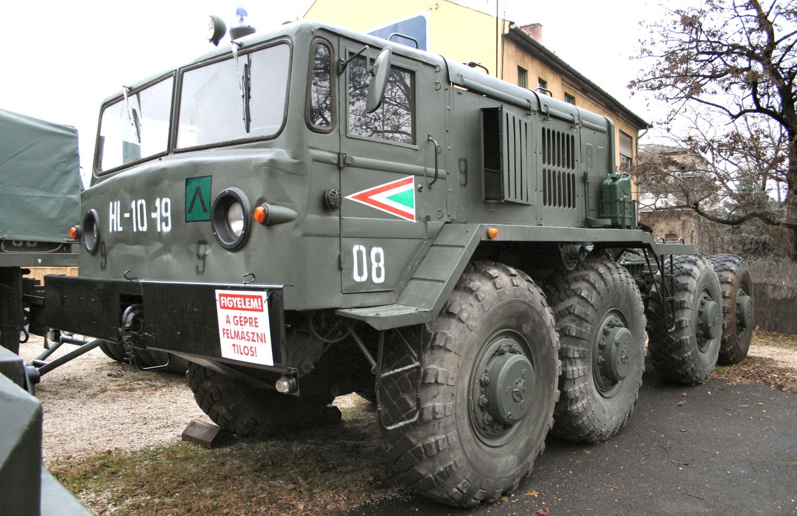Тягач МАЗ-537 третьего поколения в вооруженных силах Венгрии (из архива F. Gabor)