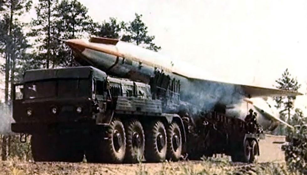Пусковая установка СТА-30 в транспортном положении (из архива А. Матусевича)