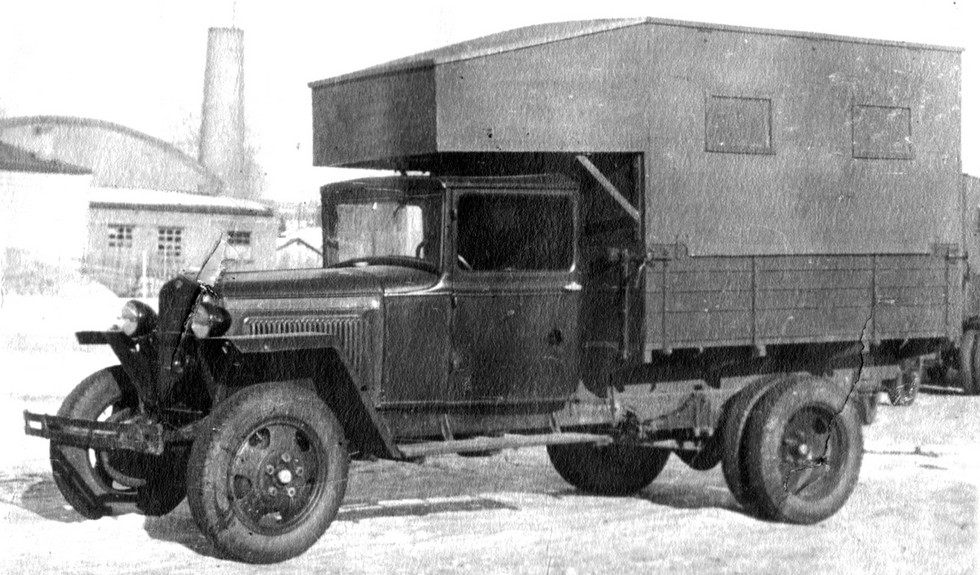 Мобильная танкоремонтная мастерская военного времени на шасси ГАЗ-ММ