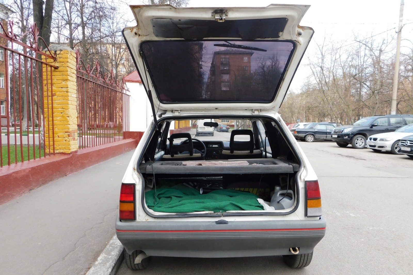 Opel Corsa багажник