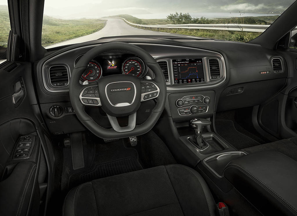 Обновленные масл-кары Dodge Charger Scat Pack и Dodge SRT Hellcat 2020 