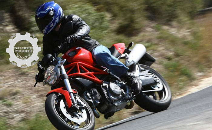 Фото Ducati Monster 696 - фото 10 мотоциклов для невысоких водителей