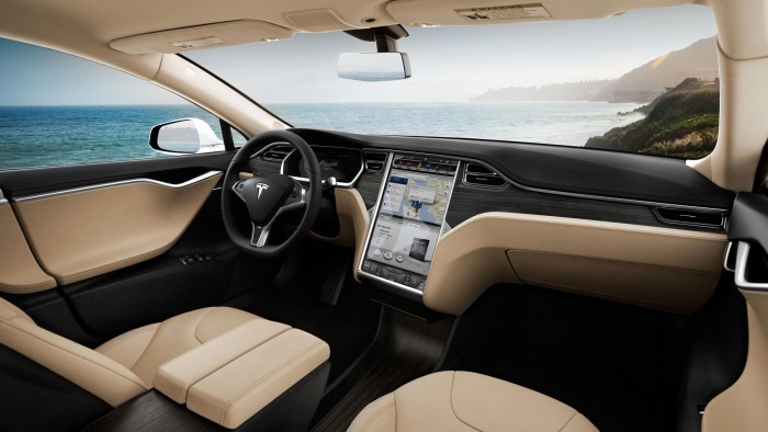 Фото салона Tesla Model S