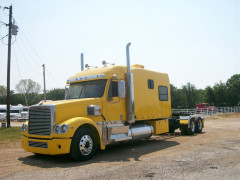 Freightliner Coronado фото