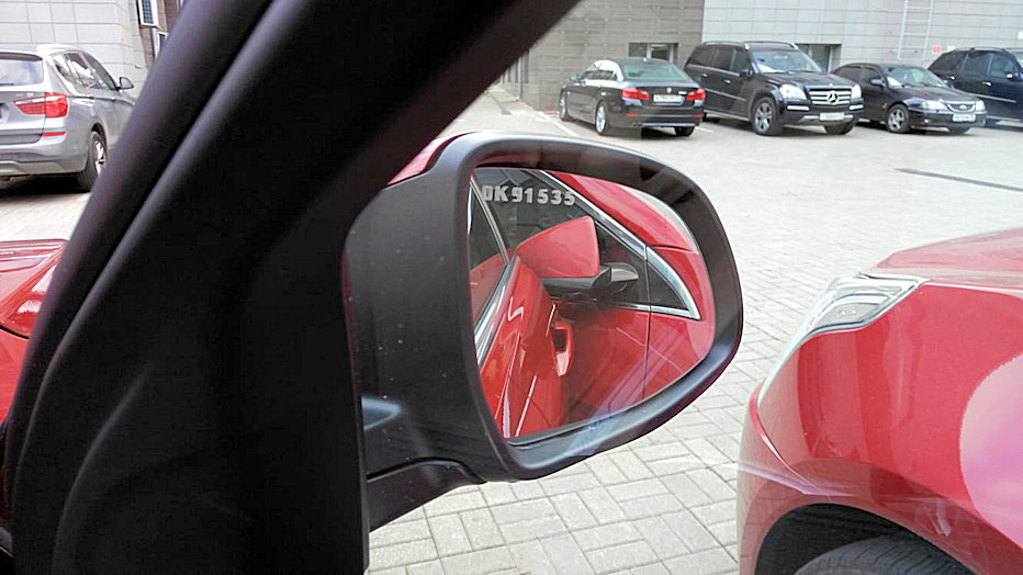 антивандальная гравировка автомобильных зеркал